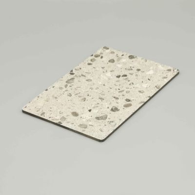 Dekorasi yang disikat Lembar Marmer Acp Putih Terrazzo Panel Komposit Aluminium Lapisan dinding