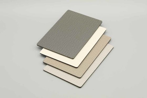 Resistensi Goresan PVDF Aluminium Komposit Panel 4MM Aluminium Komposit Panel Resistensi panas