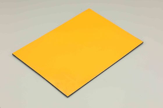 Kuning gelap 3mm Acp Pe 1300mm Lebar PE Lapisan ACP Wall Cladding Untuk Langit-langit