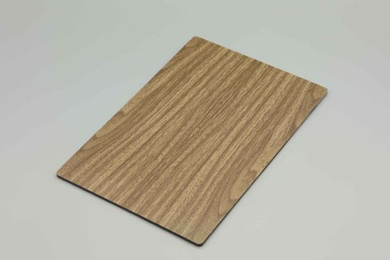 Fasad Perumahan Panel Komposit Aluminium Kayu Walnut Panel Logam Luar 1000mm