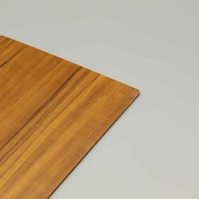 Peningkatan kayu tahan lama ACP untuk fasad modern. Panel tampilan kayu berlapis PVDF.